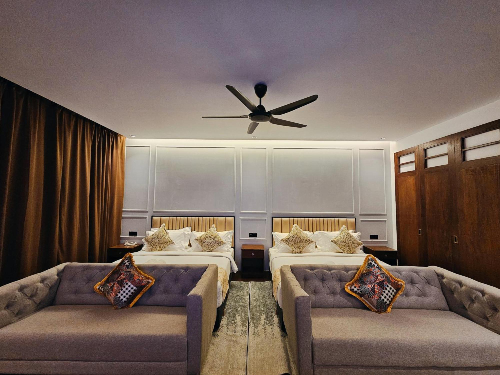 The Palm Suite At Lava Mansion George Town Buitenkant foto